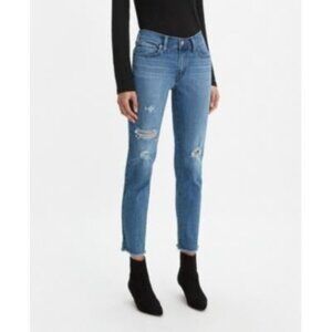 Levi's® Women's Mid-Rise Boyfriend Cropp‎